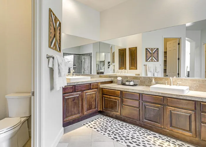 Holiday home Family Getaway W/ Outdoor Oasis In Goodyear! *