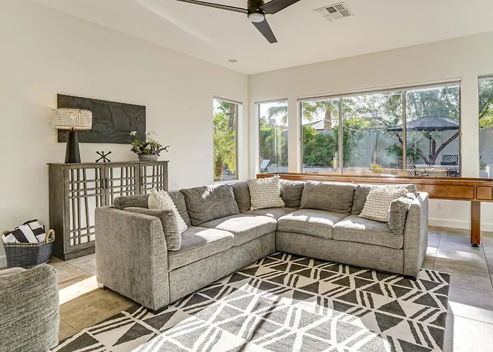 Family Getaway W/ Outdoor Oasis In Goodyear!
