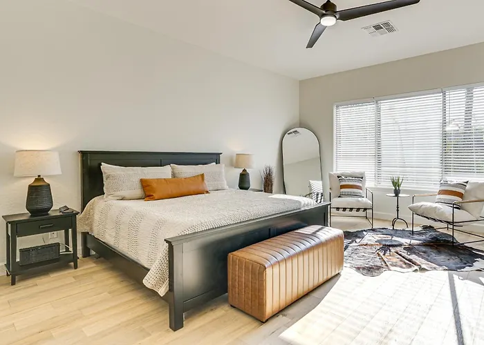 Family Getaway W/ Outdoor Oasis In Goodyear! Goodyear