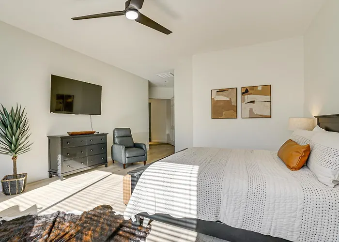 Family Getaway W/ Outdoor Oasis In Goodyear! * Goodyear