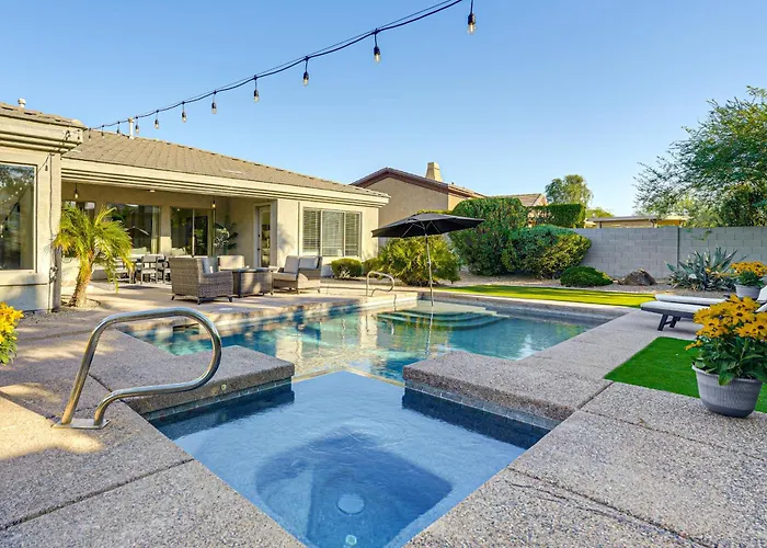 Holiday home Family Getaway W/ Outdoor Oasis In Goodyear! Goodyear