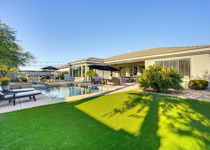 Family Getaway W/ Outdoor Oasis In Goodyear! Holiday home Goodyear